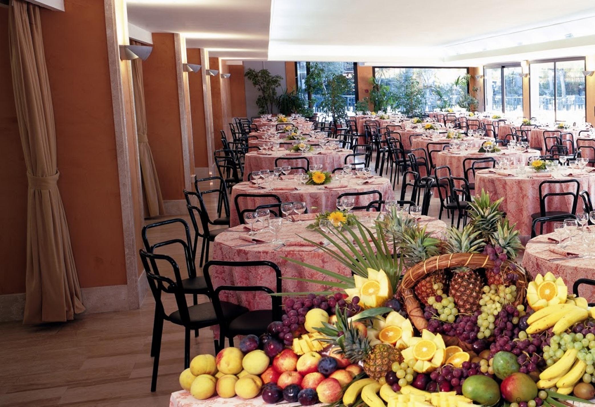 Serena Majestic Hotel Residence Montesilvano Marina Exterior foto