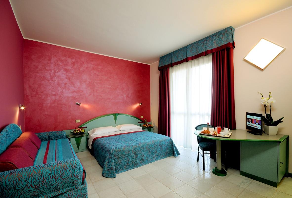 Serena Majestic Hotel Residence Montesilvano Marina Exterior foto